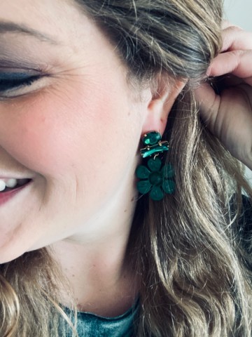 12b1b9f5 94e8 491b b4cf 70429dac9a2b