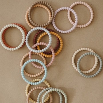 Mushie Bijtring Pearl [ Lilac/Cyan/Soft Peach ]