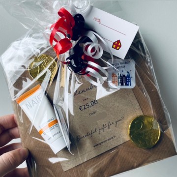 2c7a63bf d028 4214 94d1 339445bca487