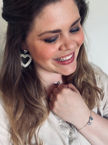 825c76d6 c0f9 493d aff1 eff0f6373c03