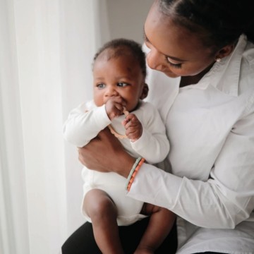 Mushie Bijtring Flower [ Cambridge Blue, Clementine, Natural ]