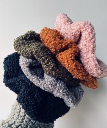 Scrunchie Soft Teddy Bruin