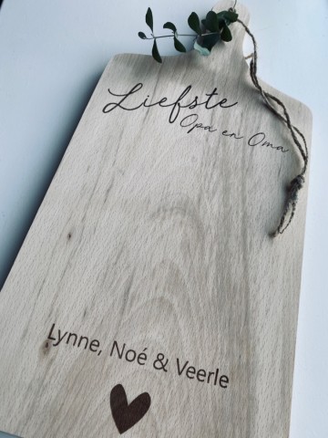 Houten snij borrelplank  liefste opa  oma  2