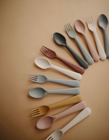 Mushie bestek  sage  1