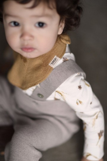 Saga gebreide slab fjola  honey  2